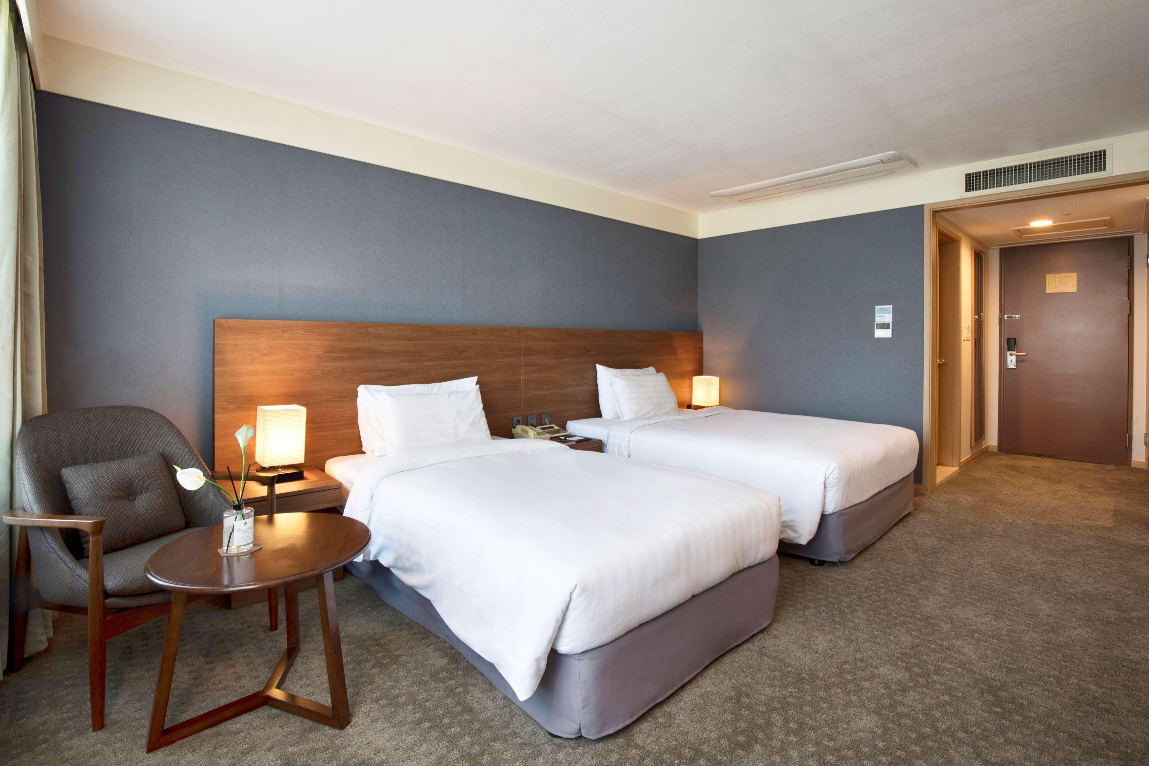 โรงแรมเบสต์ เวสเทิร์น พรีเมียร์ แอร์พอร์ต โรงแรม 4*