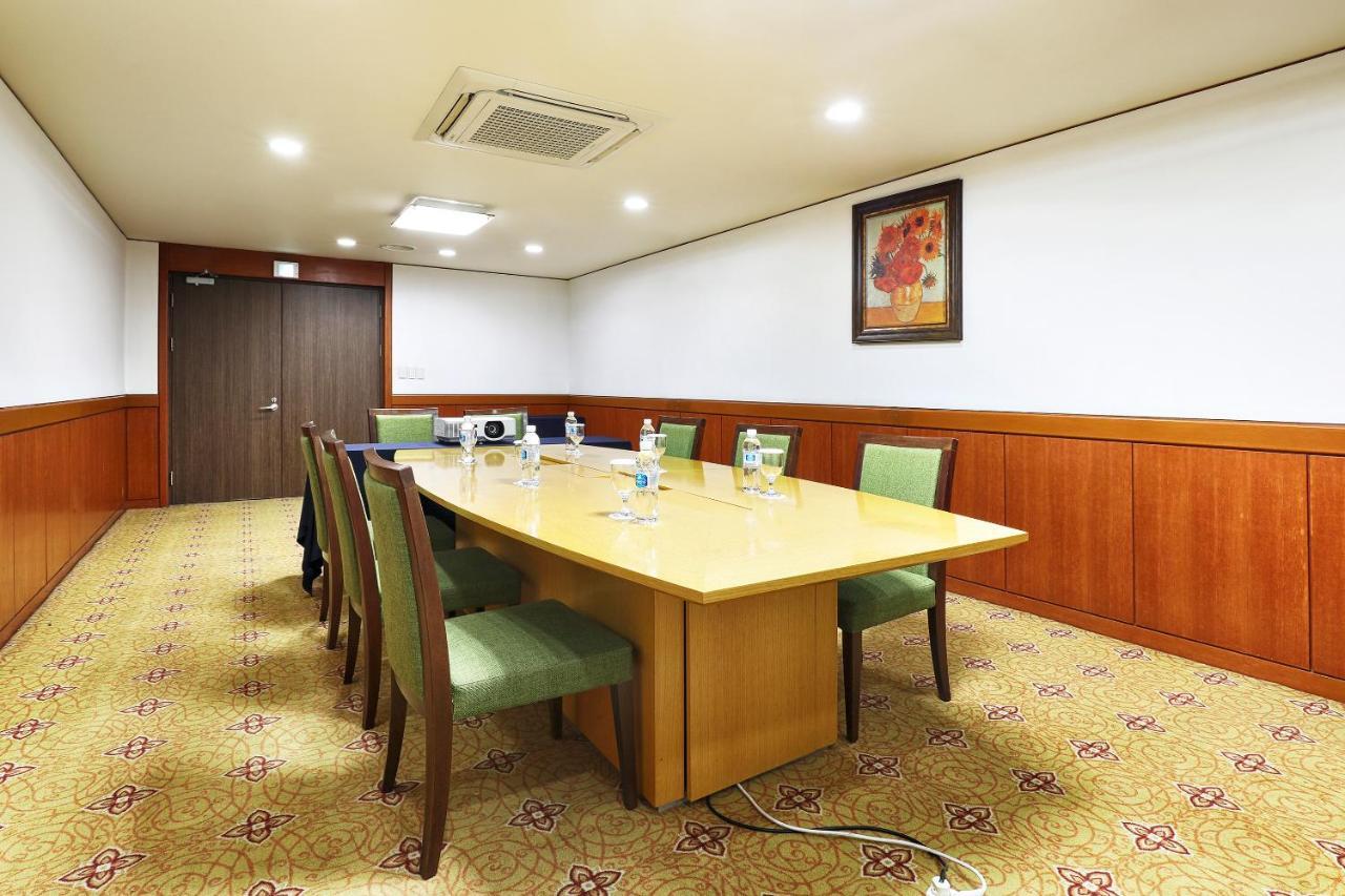 โรงแรม โรงแรมเบสต์ เวสเทิร์น พรีเมียร์ แอร์พอร์ต